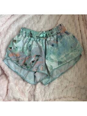 Lululemon Women's Size 4 Athletic Short
